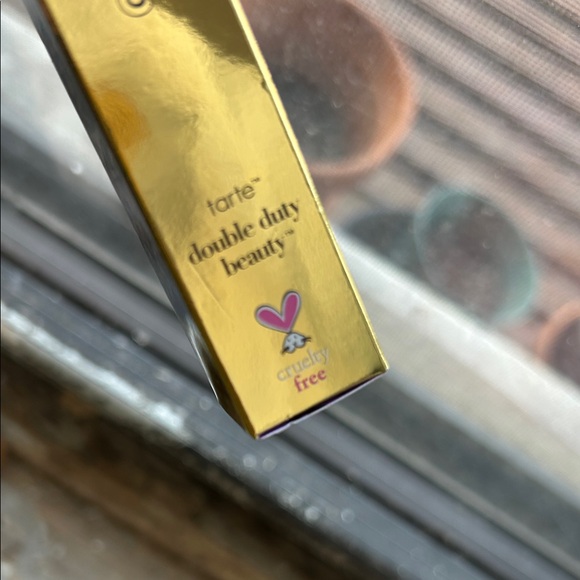 Tarte 3 Piece Kit Maneater Black Mascara,Tan Sand Concealer & Maracuja Juicy Lip - Picture 7 of 16